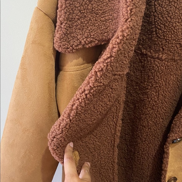 Free people Diogo oversized faux suede and sherpa coat in camel and brown. Small - Picture 4 of 9